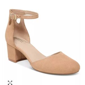 Giani Bernini Izzee block heel in nude, size 8M